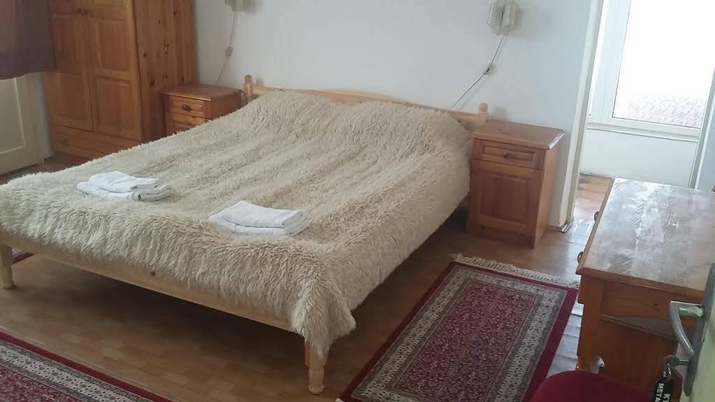 Guest Rooms Metaksinovi 체페레리 외부 사진